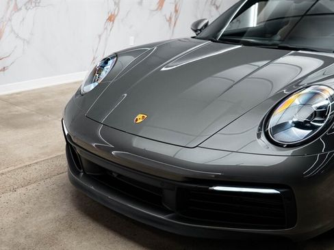 Used 2022 Porsche 911 Carrera 4S AWD/4WD image 18