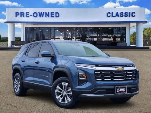 Used 2026 Chevrolet Equinox LT FWD image 1