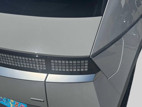 Certified 2022 Hyundai Ioniq 5 Limited AWD/4WD image 9