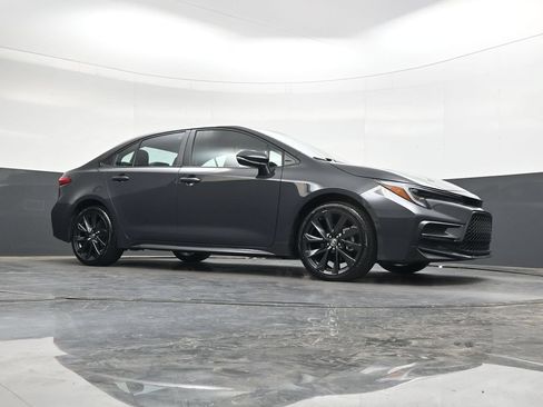 Used 2023 Toyota Corolla XSE FWD image 30