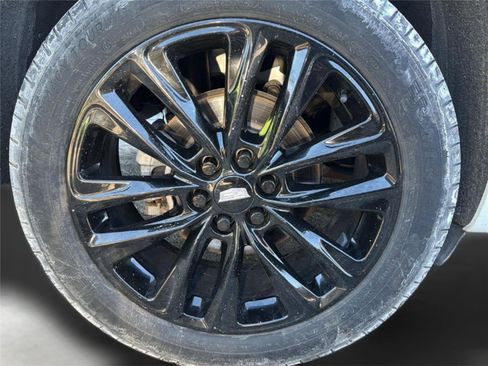 Used 2023 Cadillac XT6 Premium Luxury w/ Platinum Package image 10