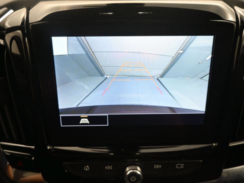 Used 2023 Chevrolet Traverse LT AWD/4WD image 17