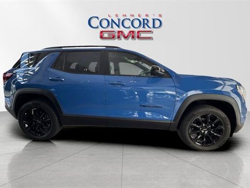 Used 2026 GMC Terrain Elevation w/ Black Edition image 3