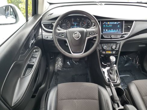 Used 2021 Buick Encore Preferred image 11