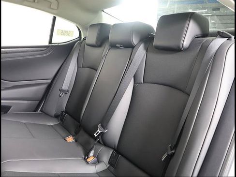 Certified 2025 Lexus ES 350 w/ Premium Package FWD image 10
