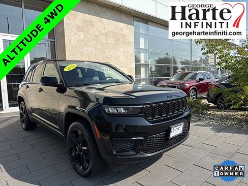 Used 2023 Jeep Grand Cherokee Altitude image 1