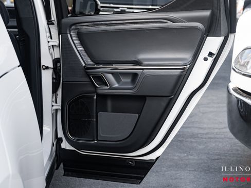 Used 2022 Rivian R1T Adventure image 39