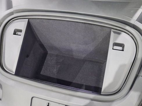 Used 2020 Porsche Taycan Turbo image 45