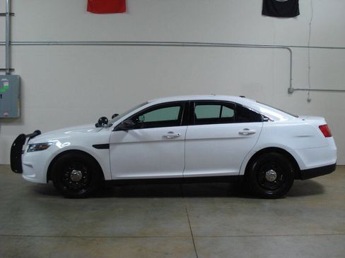 Used 2016 Ford Taurus Police Interceptor AWD w/ Ready For The Road Package image 13