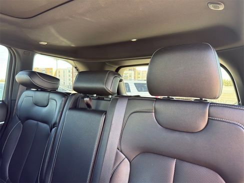 Used 2024 Jeep Grand Cherokee Limited 4xe w/ Luxury Tech Group II image 30