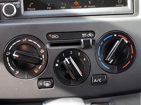 Used 2020 Nissan NV200 SV w/ Sliding Glass Door Package image 36