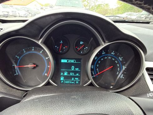 Used 2015 Chevrolet Cruze LT image 7