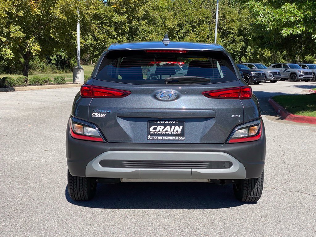 Used 2022 Hyundai Kona SE AWD/4WD image 6