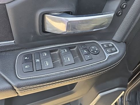 Used 2024 RAM 2500 Laramie w/ Night Edition image 7