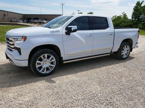 New 2026 Chevrolet Silverado 1500 High Country AWD/4WD image 9
