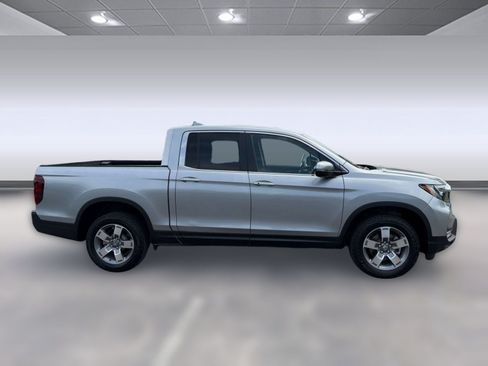 Used 2025 Honda Ridgeline RTL image 8