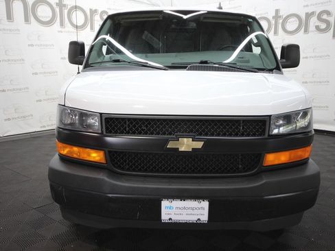 Used 2021 Chevrolet Express 3500 Extended w/ Driver Convenience Package RWD image 12