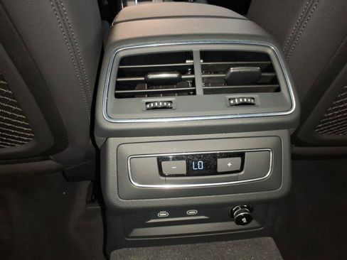Used 2023 Audi A6 Premium Plus w/ Premium Plus Package AWD/4WD image 12