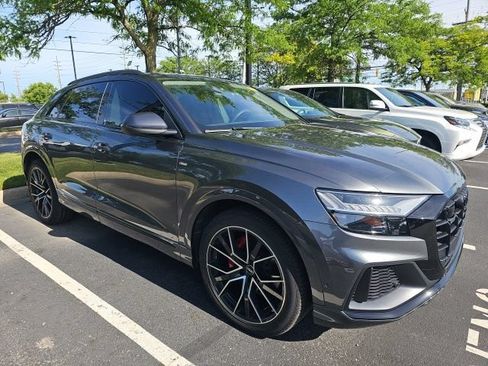 Used 2021 Audi Q8 Premium Plus w/ Premium Plus Package AWD/4WD image 2