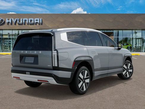 New 2026 Hyundai Ioniq 9 SEL image 4
