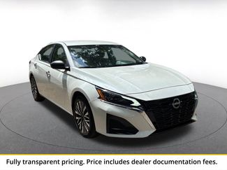 Used 2025 Nissan Altima 2.5 SV FWD video 1