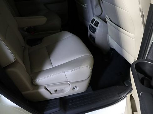 Used 2019 Honda Pilot Touring image 34