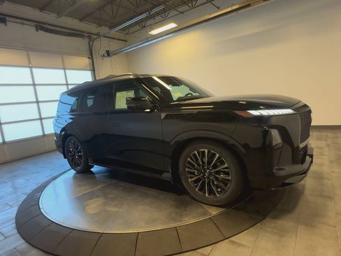 New 2026 INFINITI QX80 Autograph image 2