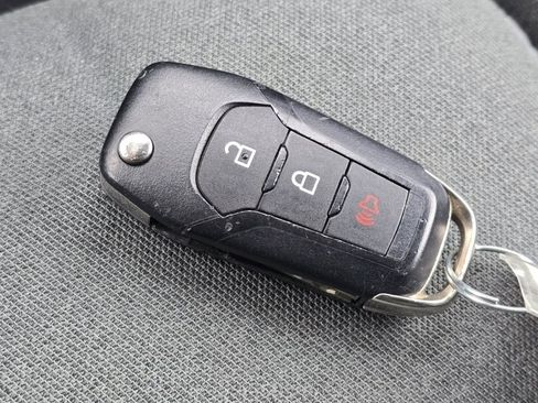 Used 2023 Ford F150 XLT image 33