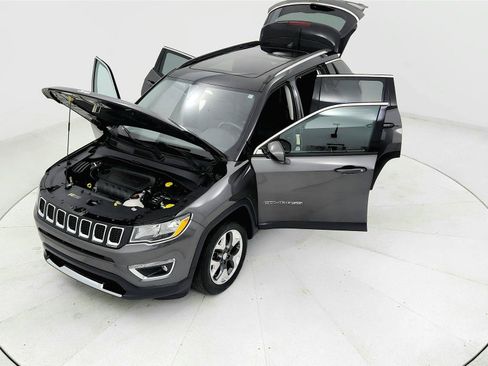 Used 2018 Jeep Compass Limited w/ Navigation Group FWD image 21
