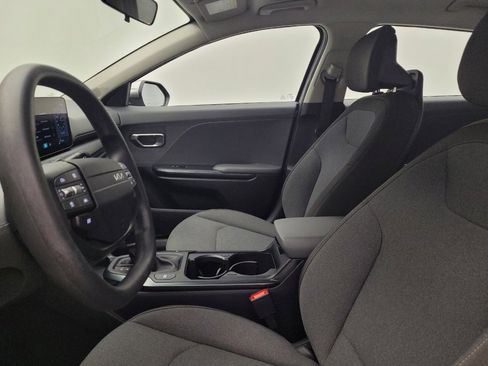 Used 2025 Kia K4 LXS image 17