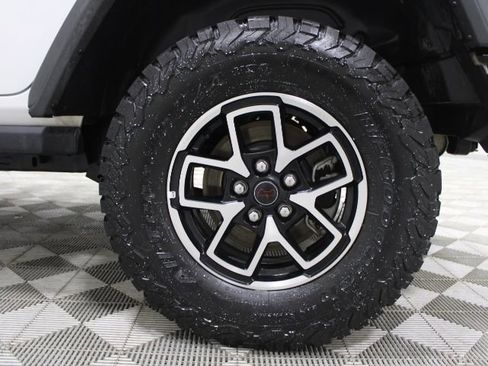 Used 2025 Jeep Wrangler Unlimited Rubicon image 46