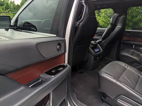 Used 2023 Lincoln Navigator L Reserve AWD/4WD image 26