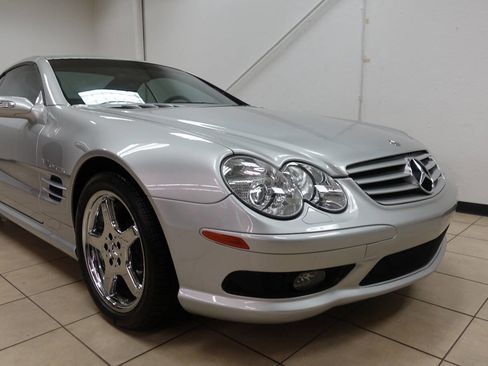 Used 2004 Mercedes-Benz SL 55 AMG image 11