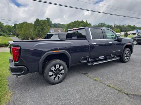 New 2025 GMC Sierra 3500 Denali w/ Denali Reserve Package image 6