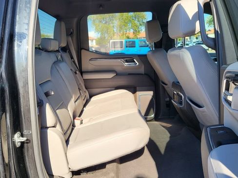 Used 2024 Chevrolet Silverado 1500 LTZ w/ Z71 Off-Road Package AWD/4WD image 22