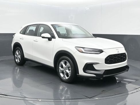 Certified 2025 Honda HR-V LX image 1