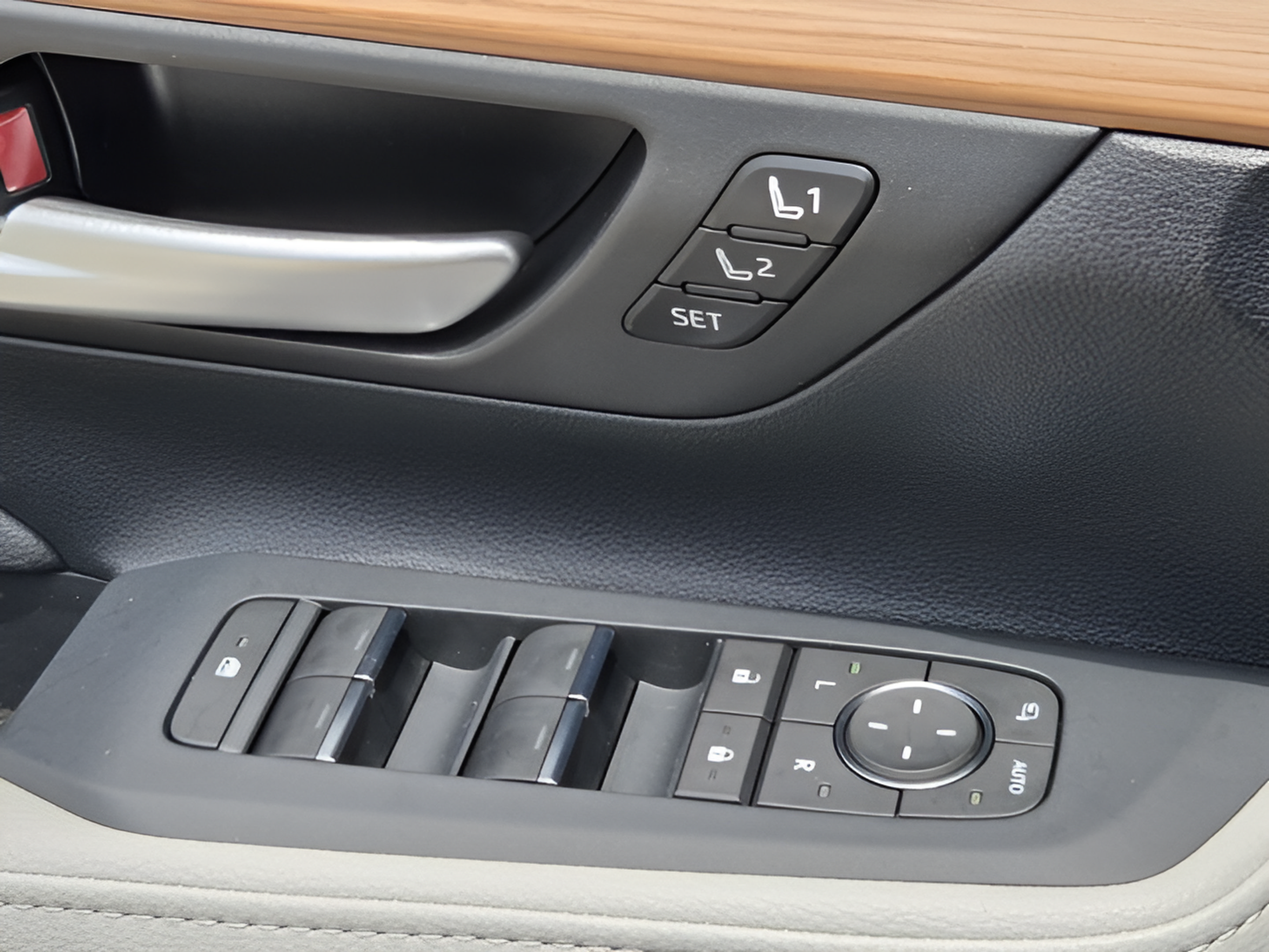 New 2026 Toyota Grand Highlander AWD Hybrid image 16