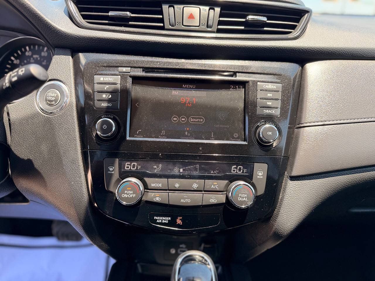 Used 2018 Nissan Rogue SV AWD/4WD image 21