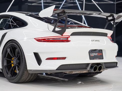 Used 2019 Porsche 911 GT3 RS RWD image 13