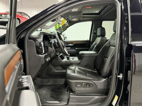 Certified 2023 GMC Sierra 1500 Denali w/ Technology Package AWD/4WD image 12