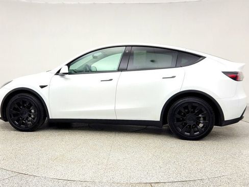 Used 2023 Tesla Model Y Long Range image 8