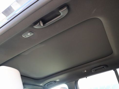 New 2025 Jeep Grand Cherokee Limited w/ Luxury Tech Group II image 20