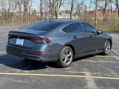 Used 2023 Honda Accord EX image 4