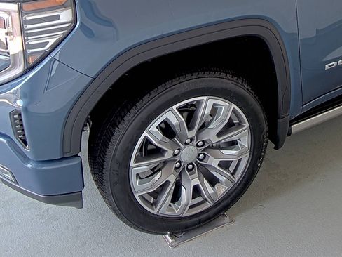 Used 2025 GMC Sierra 1500 Denali w/ Denali Reserve Package image 6