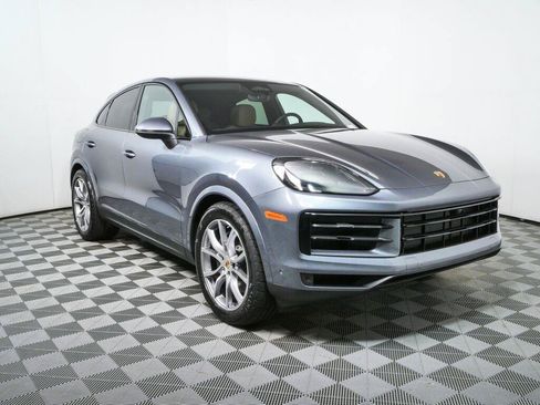 New 2026 Porsche Cayenne Coupe AWD/4WD image 28