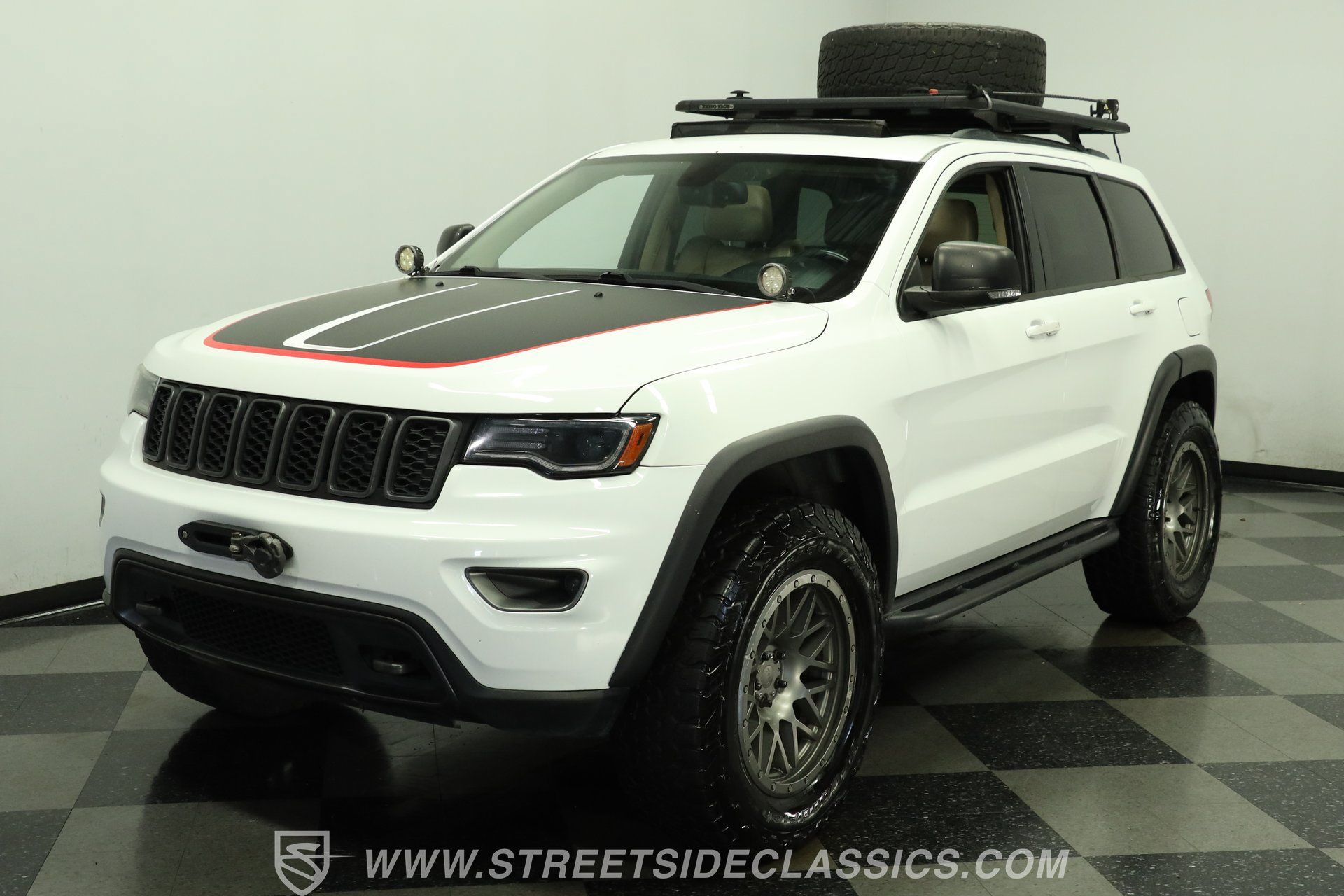 Used 2014 Jeep Grand Cherokee Limited w/ Luxury Group II AWD/4WD image 18