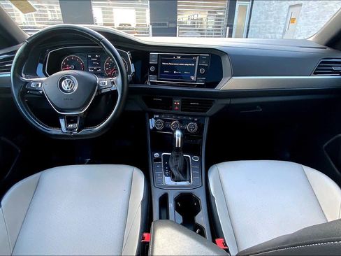 Used 2020 Volkswagen Jetta R-Line image 13