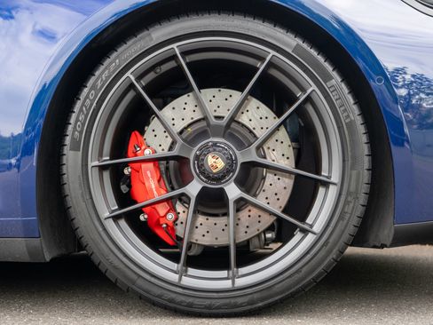 Certified 2025 Porsche 911 Carrera GTS RWD image 13