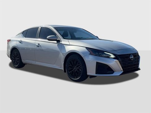 New 2025 Nissan Altima 2.5 SV w/ SV Special Edition Package image 7
