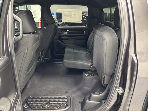 New 2026 RAM 1500 4x4 Crew Cab image 34